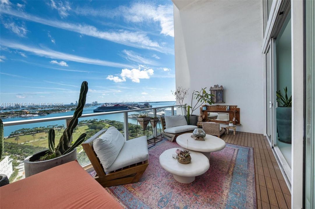 For Rent: $9,000 (2 beds, 2 baths, 1794 Square Feet)