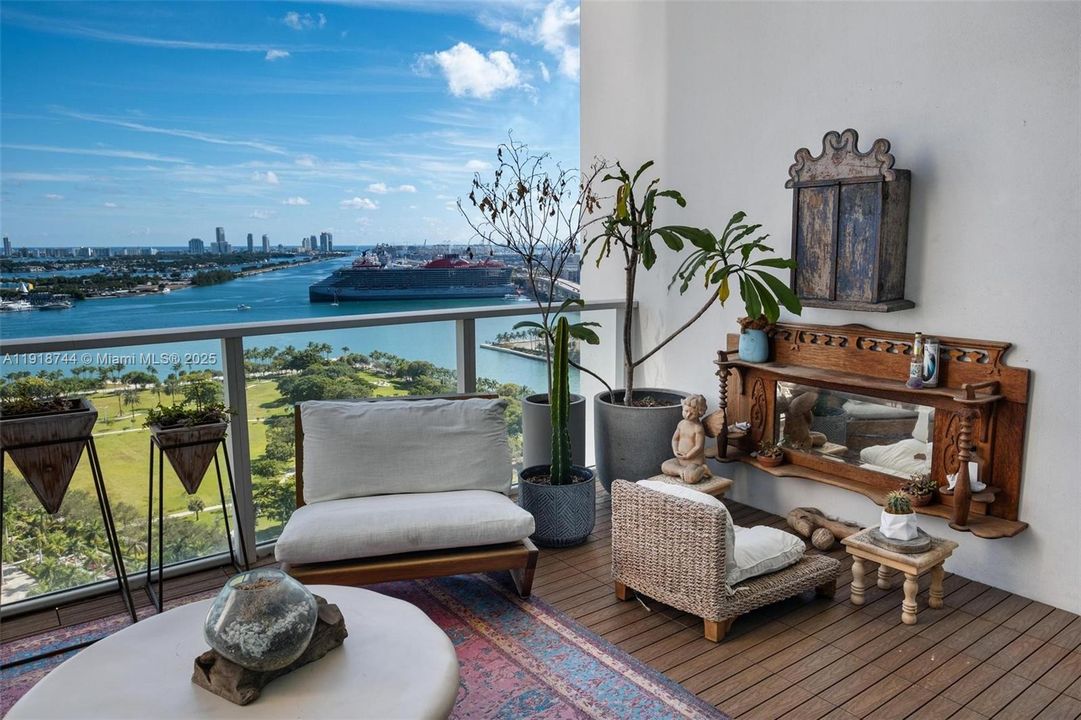 For Rent: $9,000 (2 beds, 2 baths, 1794 Square Feet)