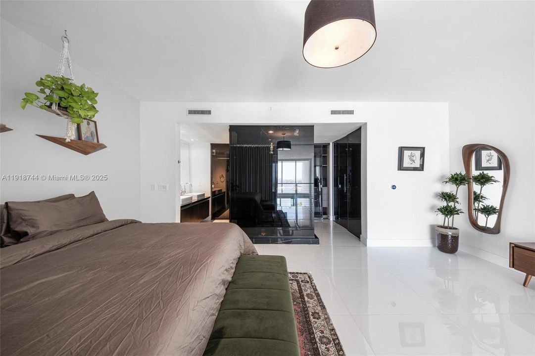 For Rent: $9,000 (2 beds, 2 baths, 1794 Square Feet)