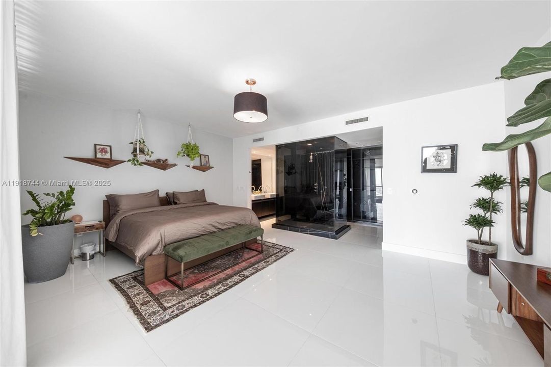 For Rent: $9,000 (2 beds, 2 baths, 1794 Square Feet)