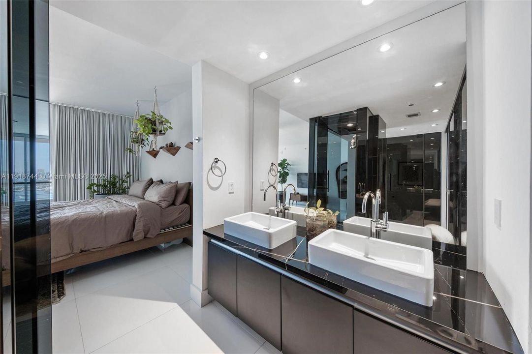 For Rent: $9,000 (2 beds, 2 baths, 1794 Square Feet)