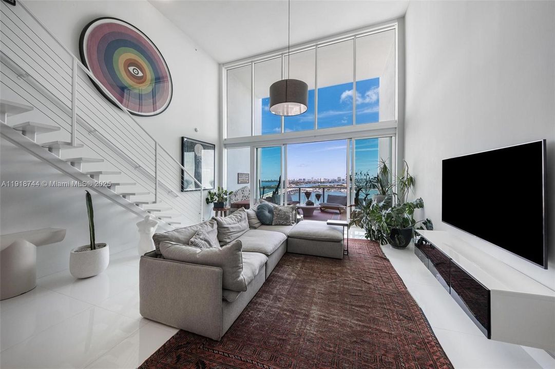 For Rent: $9,000 (2 beds, 2 baths, 1794 Square Feet)