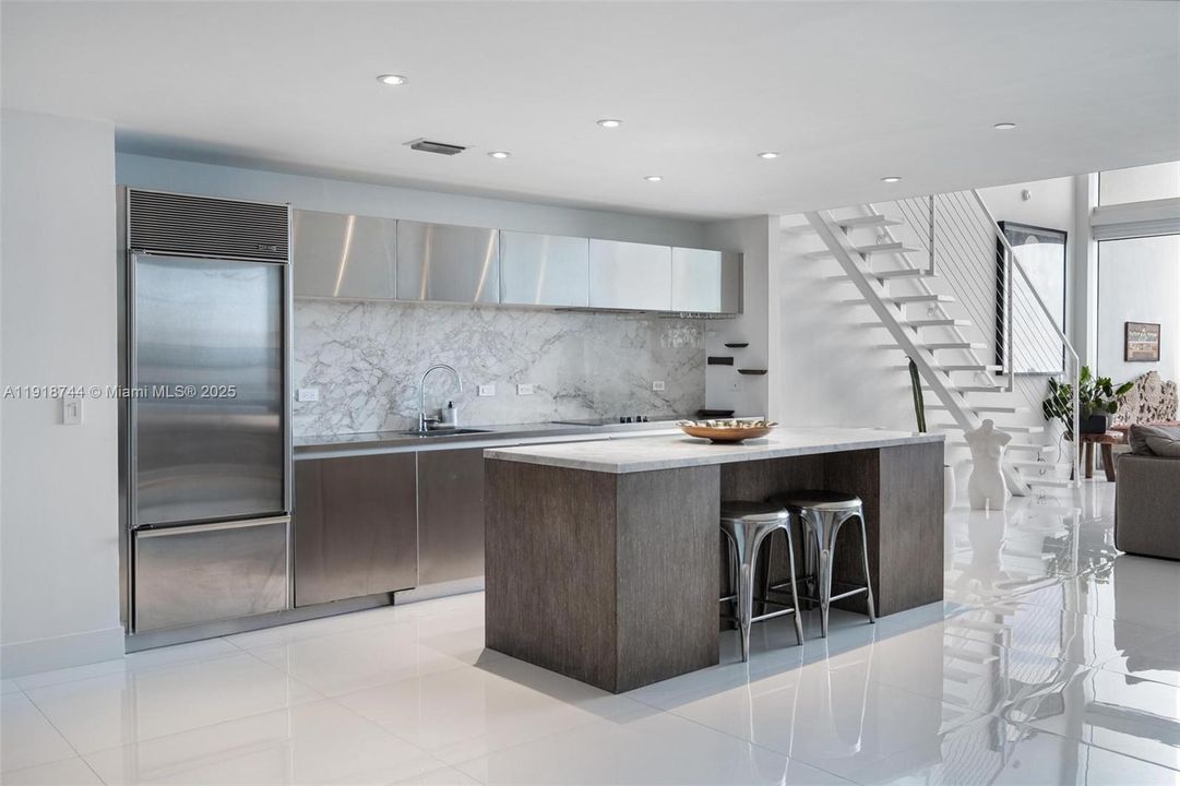 For Rent: $9,000 (2 beds, 2 baths, 1794 Square Feet)