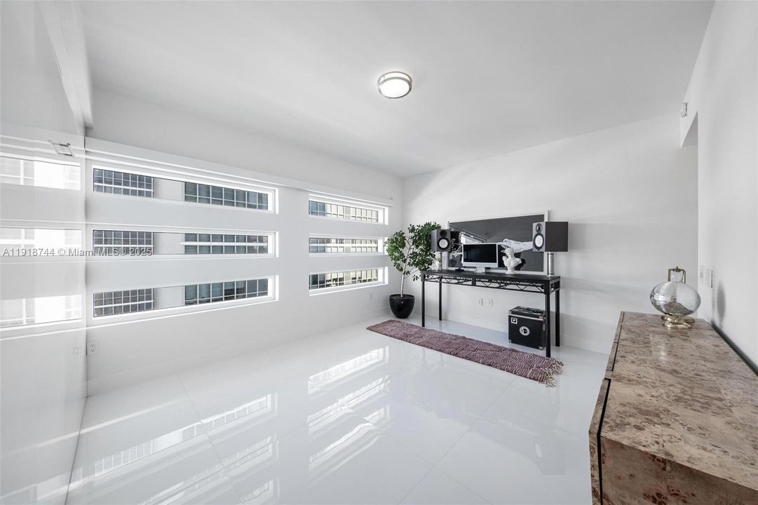 For Rent: $9,000 (2 beds, 2 baths, 1794 Square Feet)