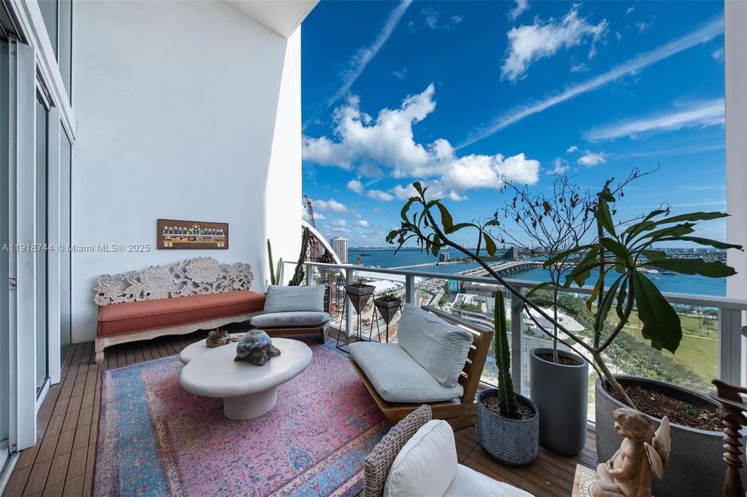 For Rent: $9,000 (2 beds, 2 baths, 1794 Square Feet)