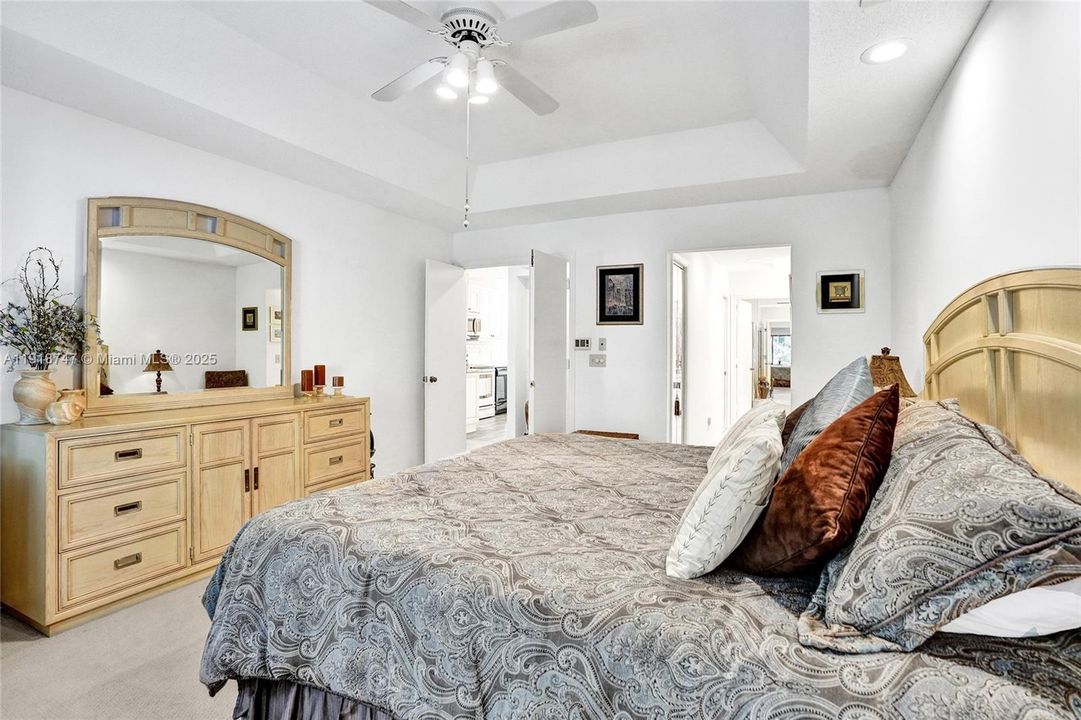 For Sale: $600,000 (3 beds, 2 baths, 1797 Square Feet)