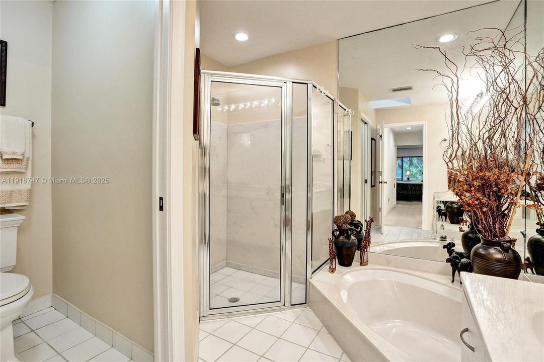 For Sale: $600,000 (3 beds, 2 baths, 1797 Square Feet)