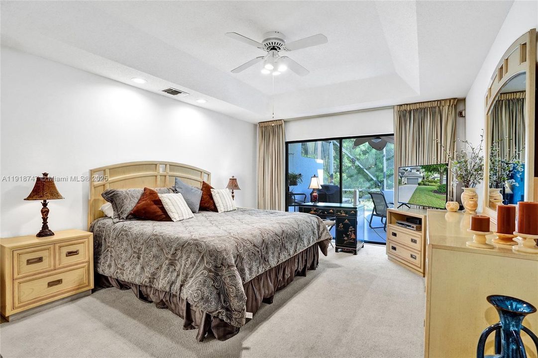 For Sale: $600,000 (3 beds, 2 baths, 1797 Square Feet)