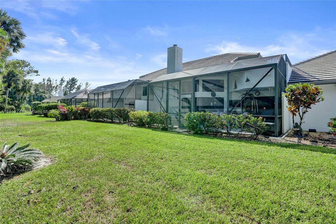 For Sale: $600,000 (3 beds, 2 baths, 1797 Square Feet)