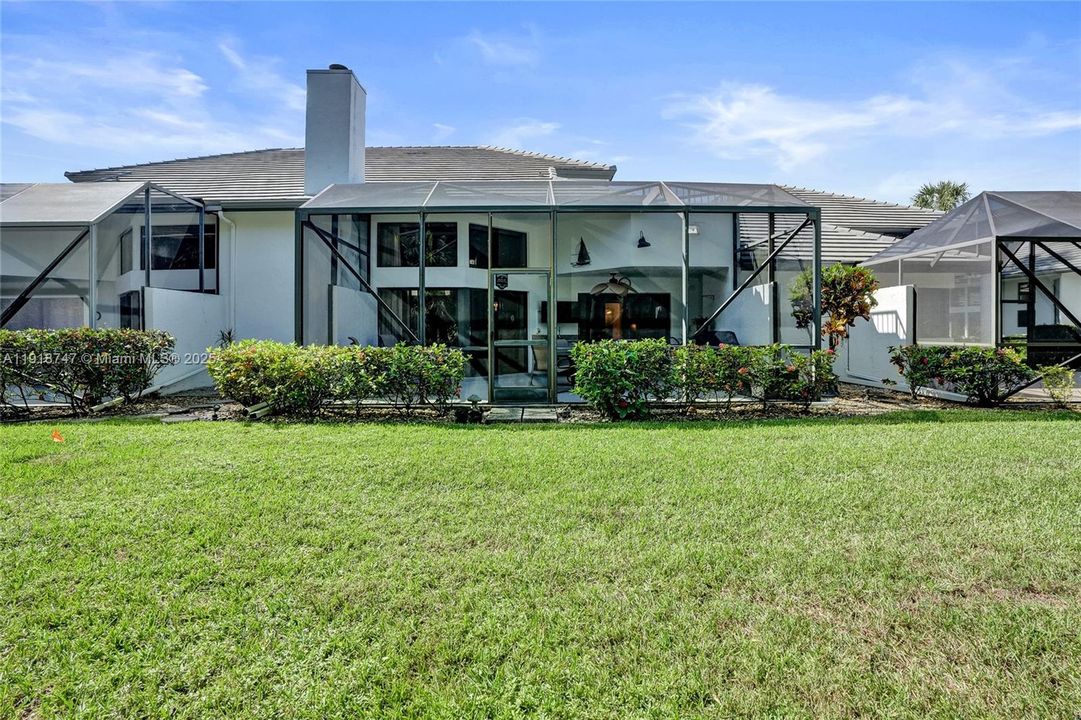 For Sale: $600,000 (3 beds, 2 baths, 1797 Square Feet)