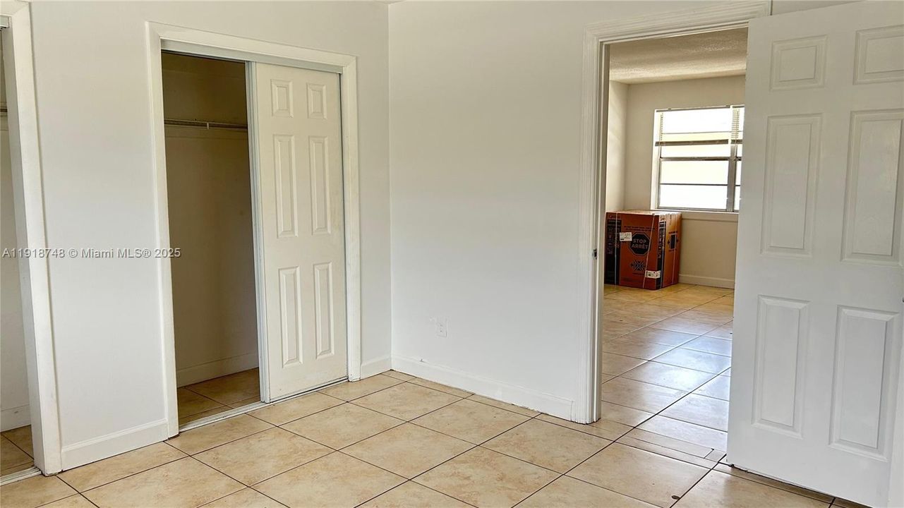 For Rent: $1,850 (2 beds, 1 baths, 642 Square Feet)