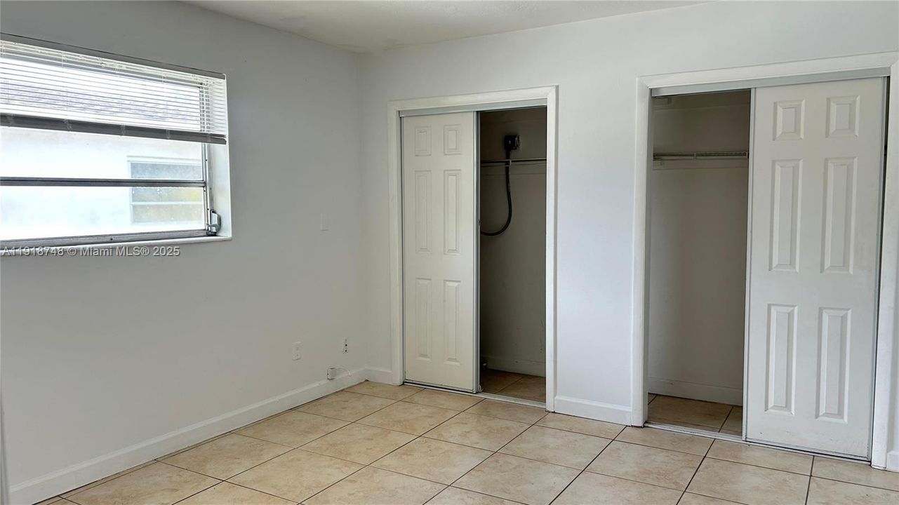 For Rent: $1,850 (2 beds, 1 baths, 642 Square Feet)