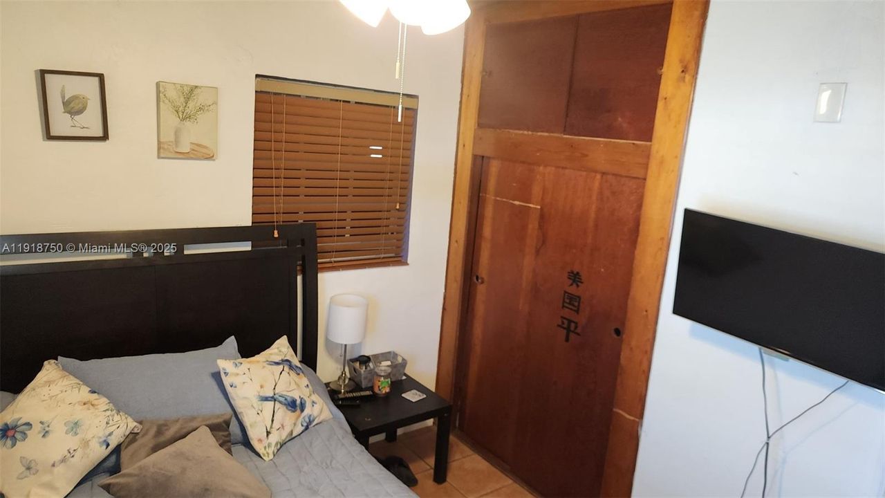 For Sale: $599,000 (3 beds, 1 baths, 1329 Square Feet)