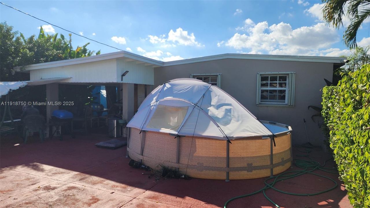 For Sale: $599,000 (3 beds, 1 baths, 1329 Square Feet)