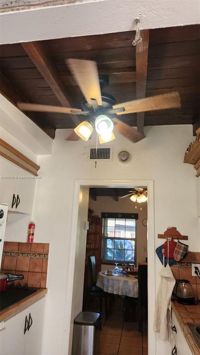 For Sale: $599,000 (3 beds, 1 baths, 1329 Square Feet)