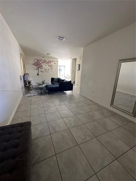 En Venta: $399,000 (3 camas, 2 baños, 1740 Pies cuadrados)