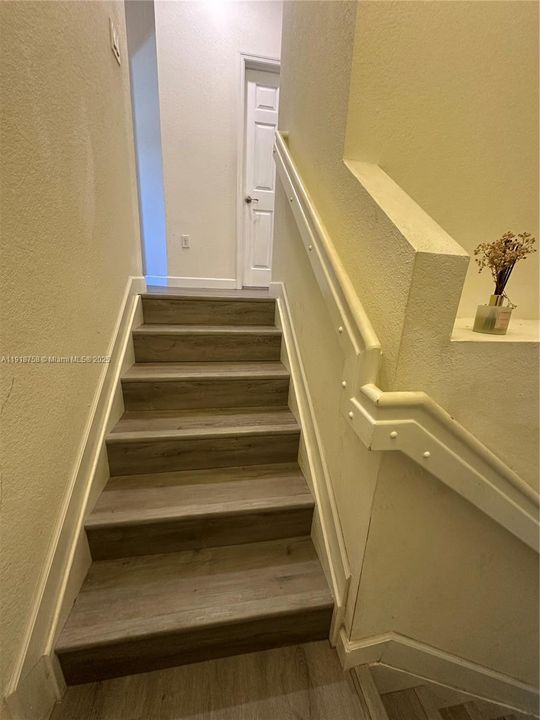 En Venta: $399,000 (3 camas, 2 baños, 1740 Pies cuadrados)