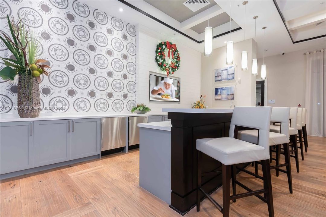 En Renta: $4,300 (3 camas, 2 baños, 2291 Pies cuadrados)