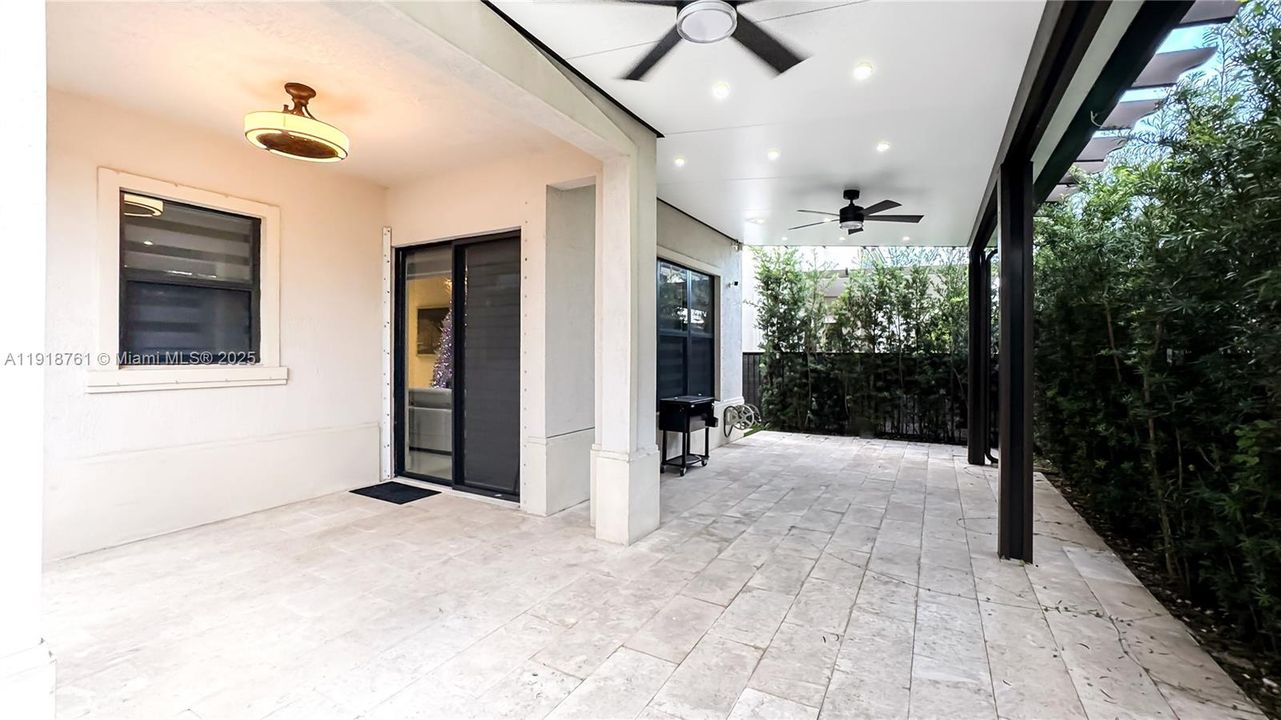 En Renta: $4,300 (3 camas, 2 baños, 2291 Pies cuadrados)