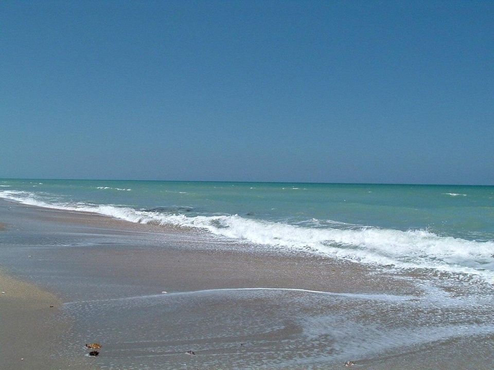 TURQUOISE OCEAN