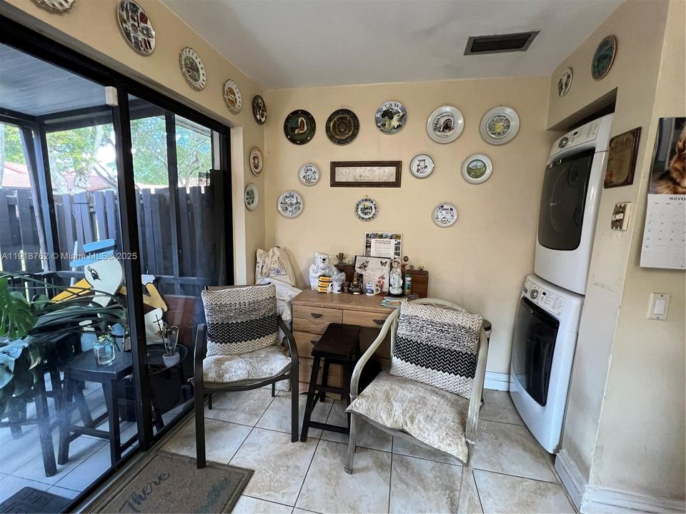 For Sale: $509,000 (3 beds, 2 baths, 1560 Square Feet)