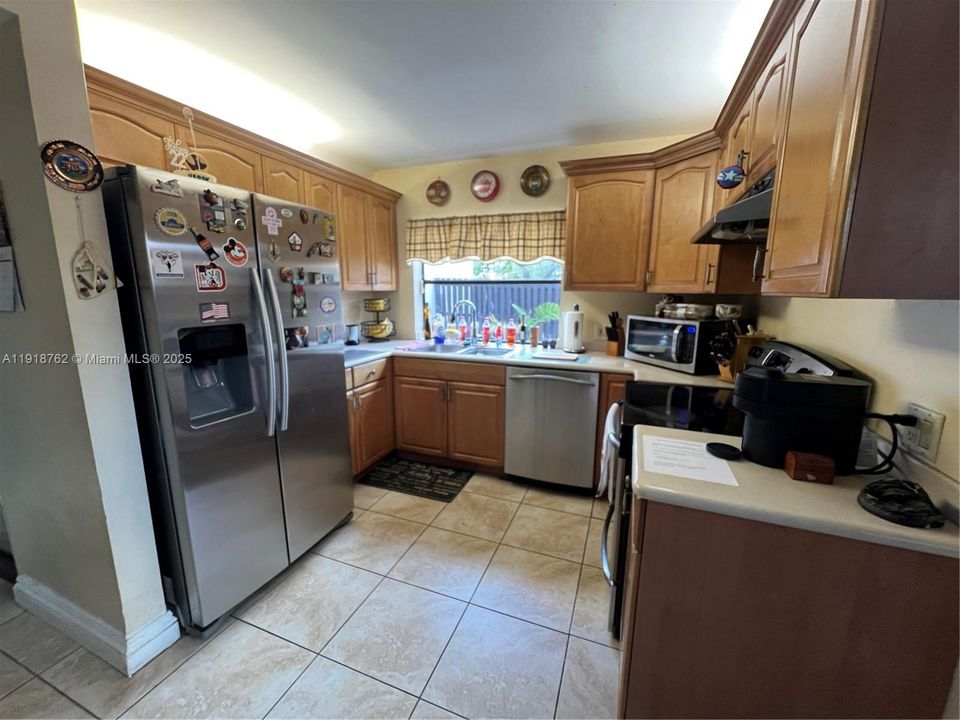 For Sale: $509,000 (3 beds, 2 baths, 1560 Square Feet)