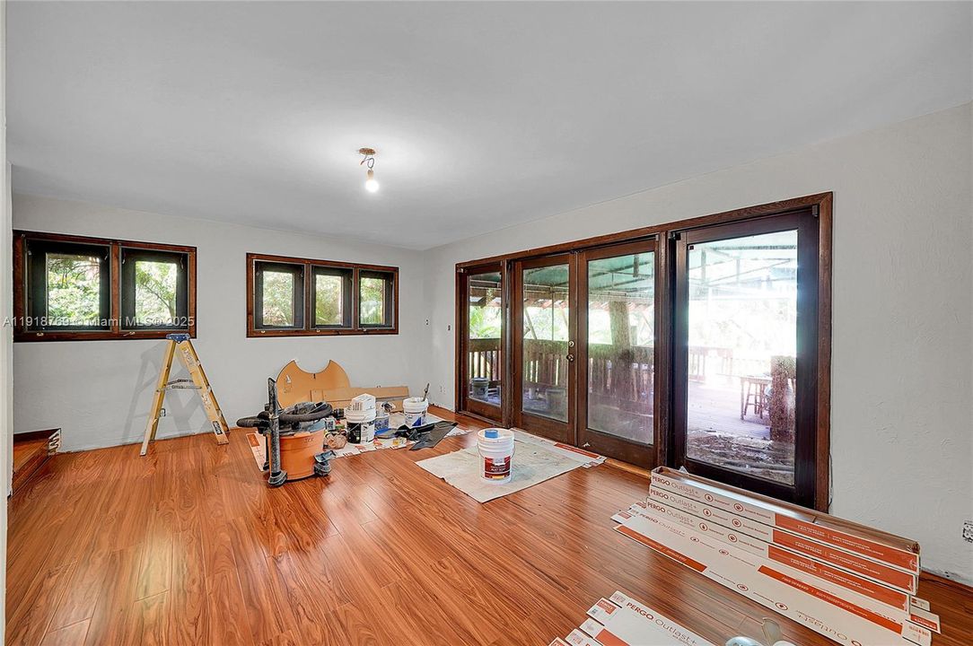 En Venta: $1,299,000 (4 camas, 3 baños, 4743 Pies cuadrados)