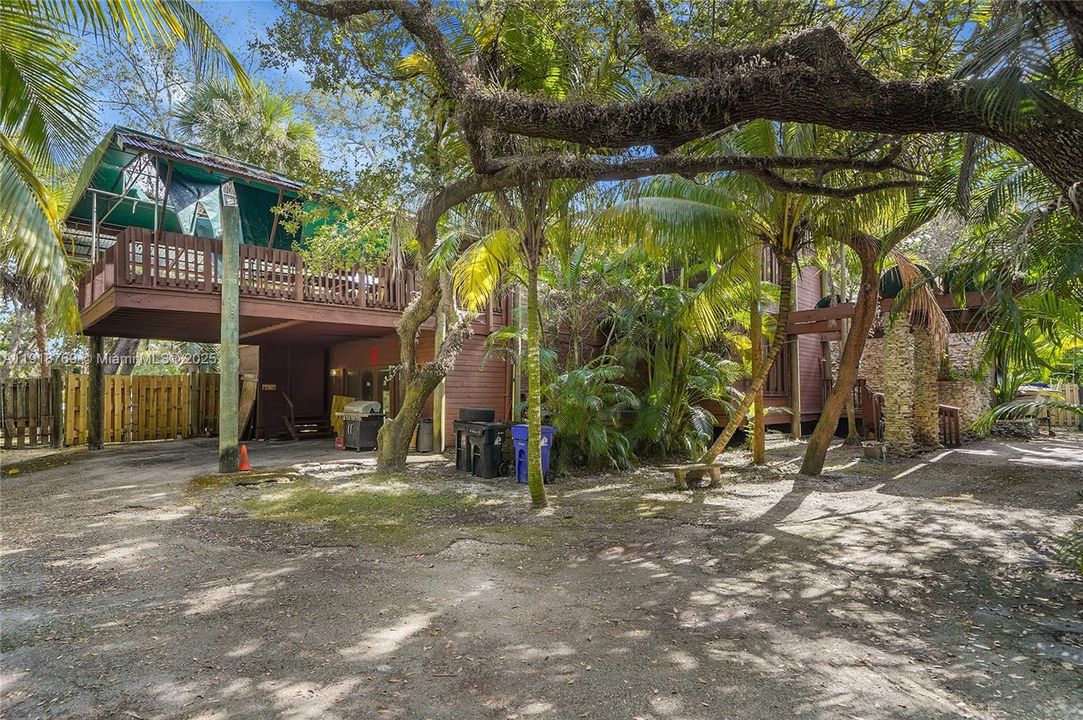 En Venta: $1,299,000 (4 camas, 3 baños, 4743 Pies cuadrados)