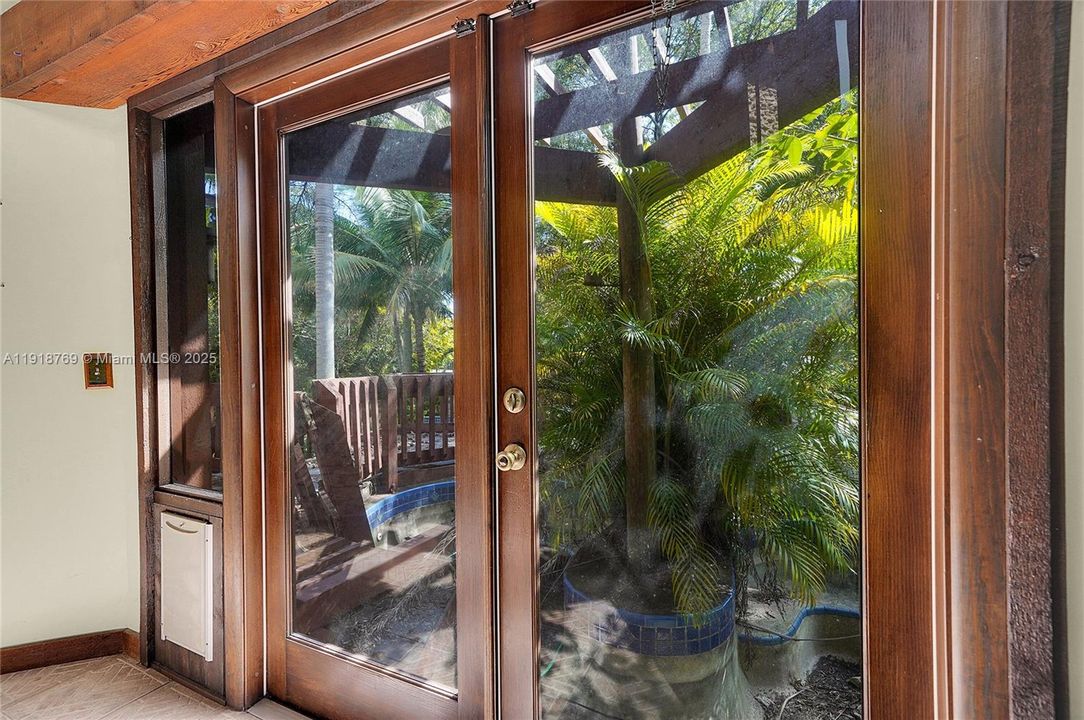 En Venta: $1,299,000 (4 camas, 3 baños, 4743 Pies cuadrados)