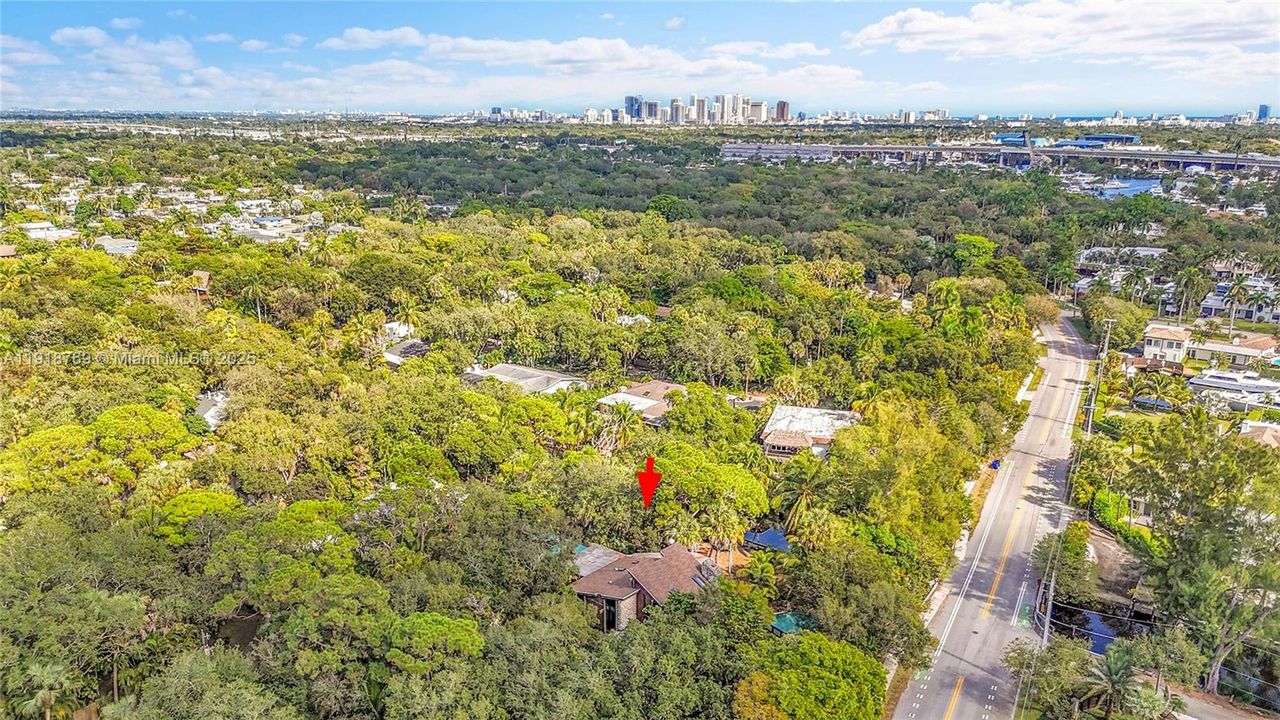 En Venta: $1,299,000 (4 camas, 3 baños, 4743 Pies cuadrados)