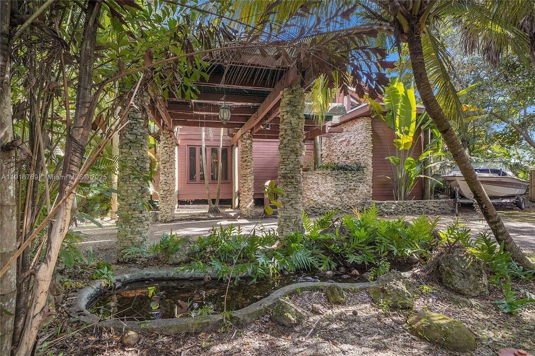 En Venta: $1,299,000 (4 camas, 3 baños, 4743 Pies cuadrados)