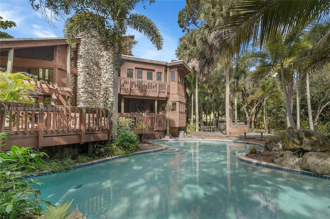 En Venta: $1,299,000 (4 camas, 3 baños, 4743 Pies cuadrados)