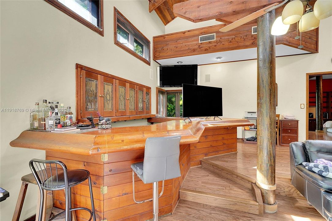 En Venta: $1,299,000 (4 camas, 3 baños, 4743 Pies cuadrados)