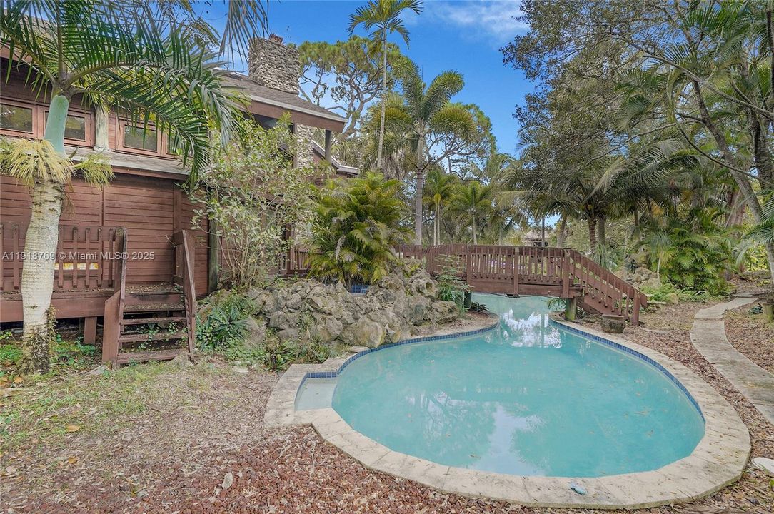 En Venta: $1,299,000 (4 camas, 3 baños, 4743 Pies cuadrados)