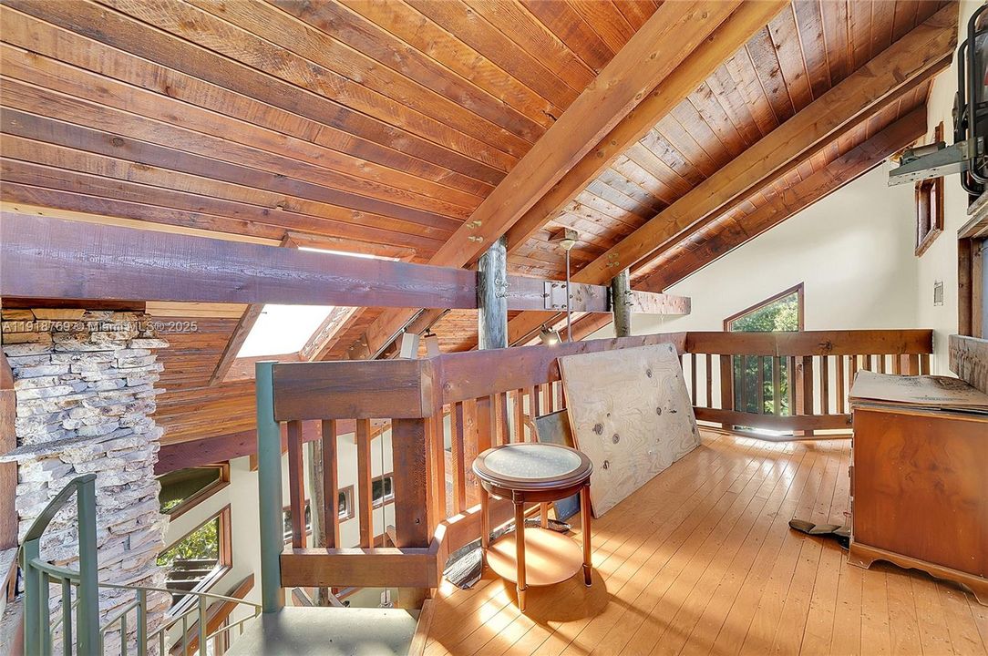 En Venta: $1,299,000 (4 camas, 3 baños, 4743 Pies cuadrados)