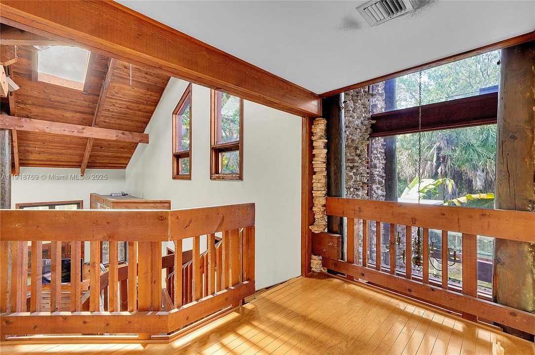 En Venta: $1,299,000 (4 camas, 3 baños, 4743 Pies cuadrados)