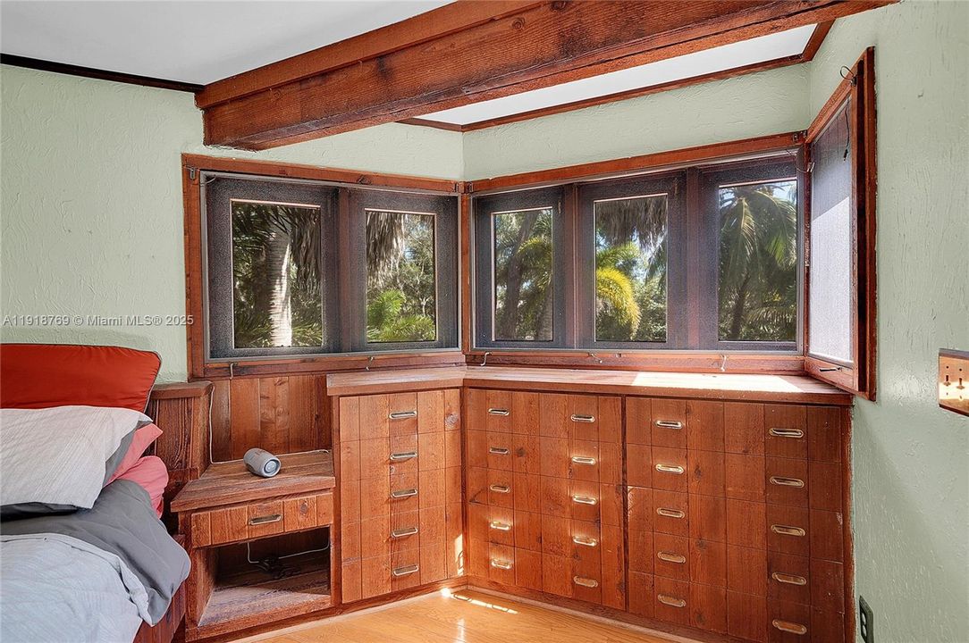 En Venta: $1,299,000 (4 camas, 3 baños, 4743 Pies cuadrados)