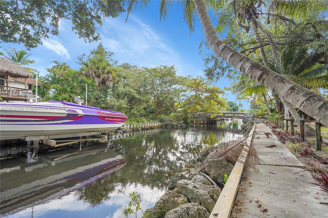 En Venta: $1,299,000 (4 camas, 3 baños, 4743 Pies cuadrados)