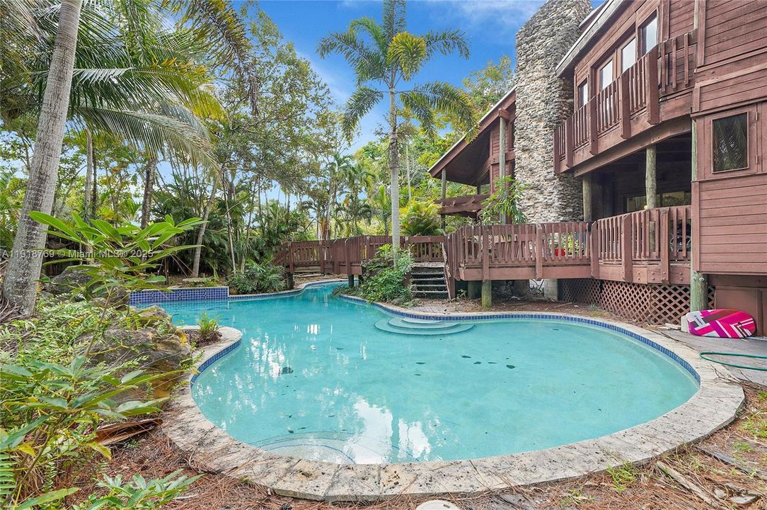 En Venta: $1,299,000 (4 camas, 3 baños, 4743 Pies cuadrados)