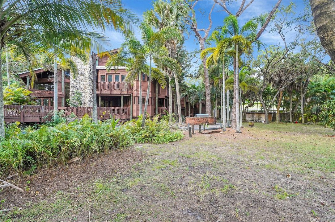 En Venta: $1,299,000 (4 camas, 3 baños, 4743 Pies cuadrados)