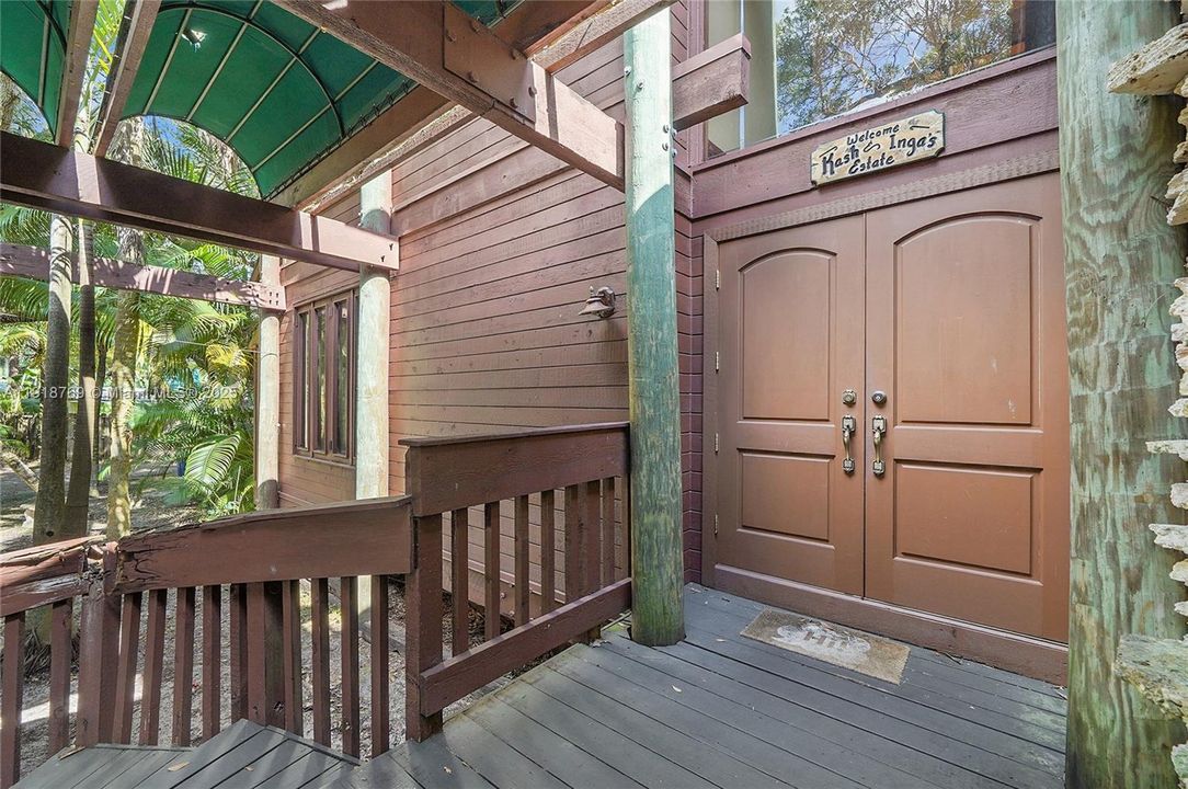 En Venta: $1,299,000 (4 camas, 3 baños, 4743 Pies cuadrados)