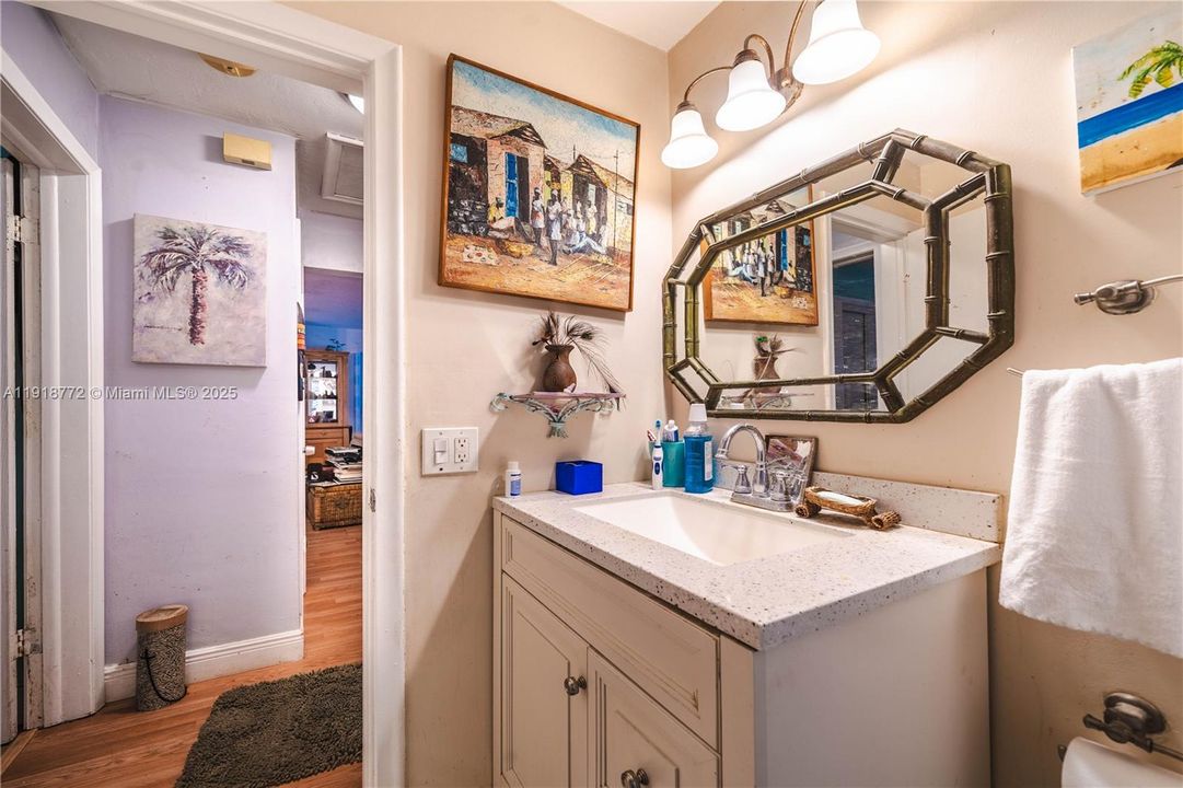 For Sale: $430,000 (3 beds, 2 baths, 1305 Square Feet)