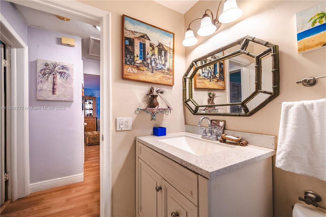 For Sale: $430,000 (3 beds, 2 baths, 1305 Square Feet)