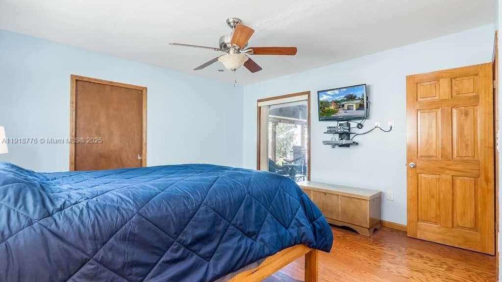 待售: $700,000 (3 贝兹, 2 浴室, 1658 平方英尺)