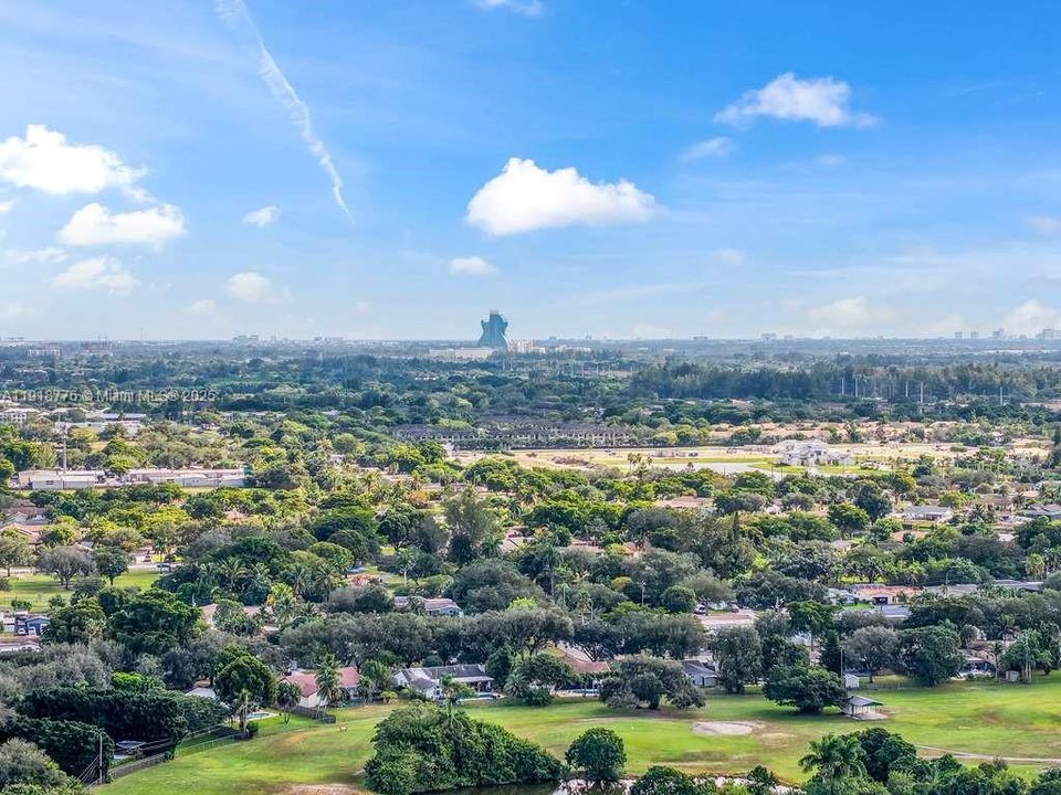 待售: $700,000 (3 贝兹, 2 浴室, 1658 平方英尺)