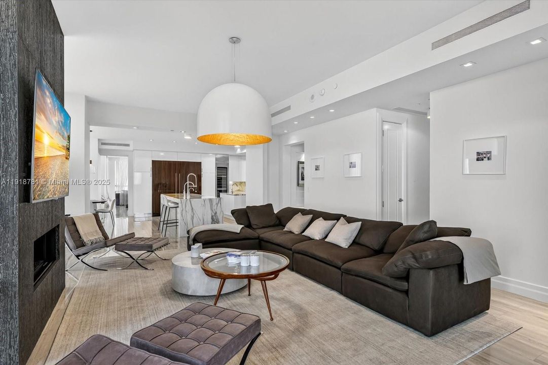 For Sale: $7,250,000 (3 beds, 6 baths, 4609 Square Feet)