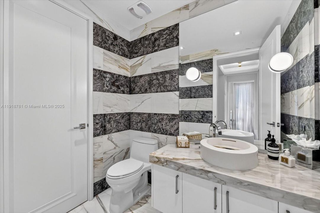 For Sale: $7,250,000 (3 beds, 6 baths, 4609 Square Feet)