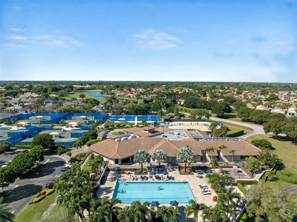 For Sale: $1,100,000 (3 beds, 2 baths, 2310 Square Feet)