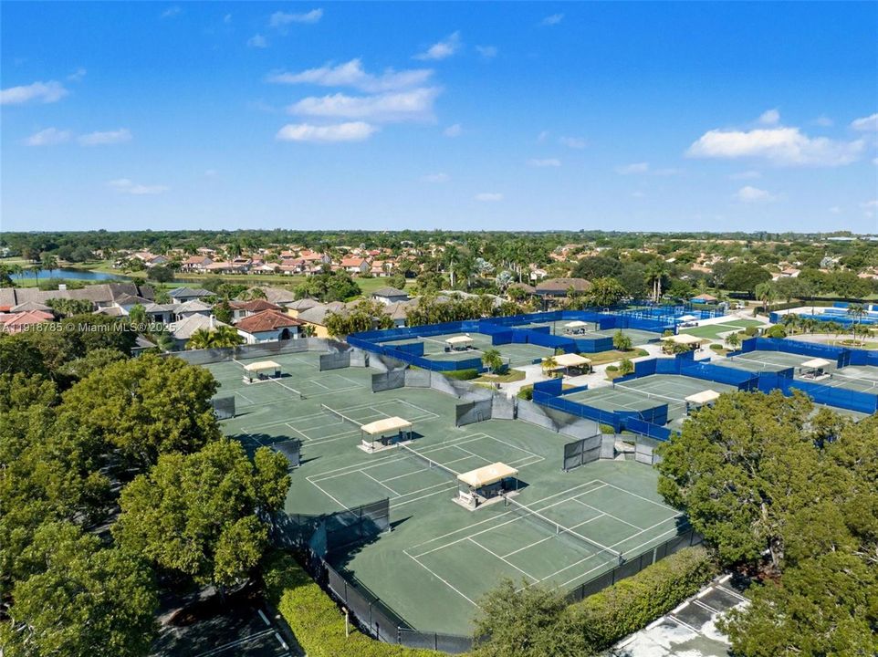 For Sale: $1,100,000 (3 beds, 2 baths, 2310 Square Feet)