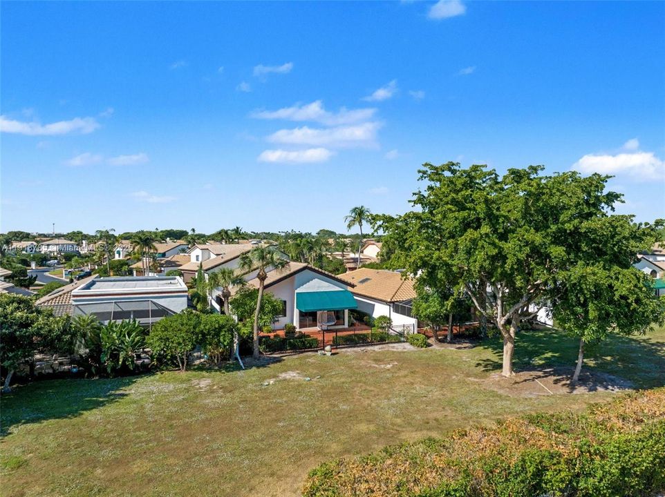 For Sale: $1,100,000 (3 beds, 2 baths, 2310 Square Feet)